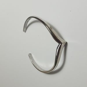 Vintage Avon, Chevron V pointed cuff bracelet